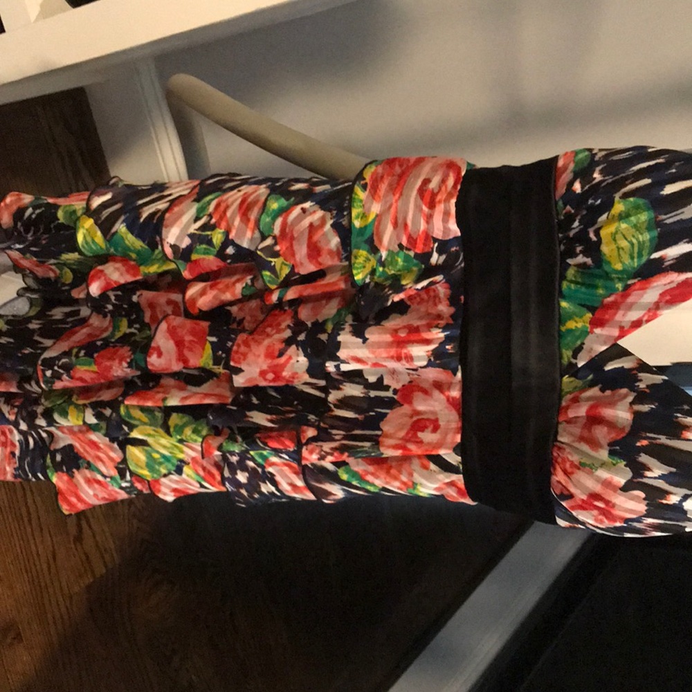 Dress - Picture 3 of 4